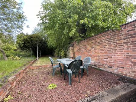 2 bedroom Terraced House for sale in Burns Street, Knighton Fields