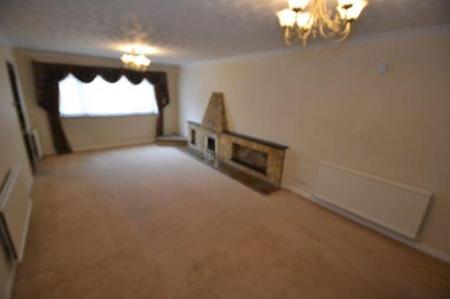 4 bedroom Property to let in Barnstaple Close, Leicester