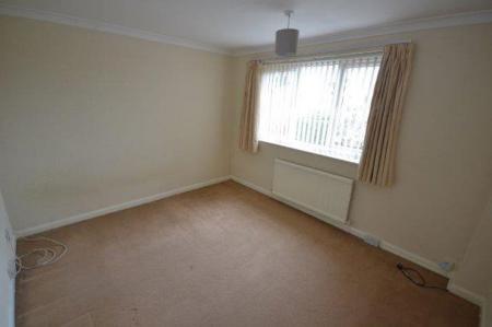 4 bedroom Property to let in Barnstaple Close, Leicester