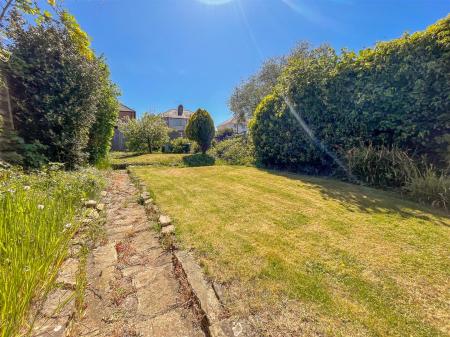 3 bedroom Semi-detached house for sale in Stanfell Road, Leicester