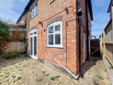3 bedroom Semi-detached house for sale in Stanfell Road, Leicester
