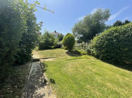 3 bedroom Semi-detached house for sale in Stanfell Road, Leicester