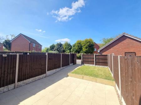 3 bedroom Property to let in Abbey Close, Loughborough