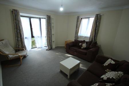 2 bedroom Property to let in Stanley Road, Leicester