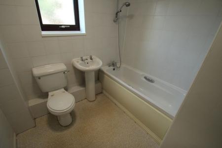 2 bedroom Property to let in Stanley Road, Leicester