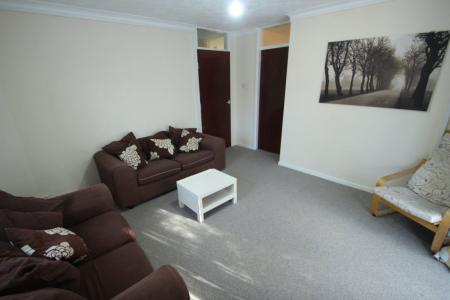 2 bedroom Property to let in Stanley Road, Leicester