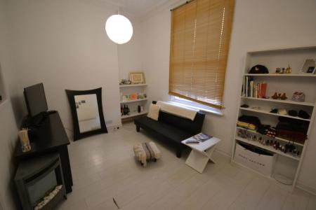 2 bedroom Property to let in West Street, Leicester