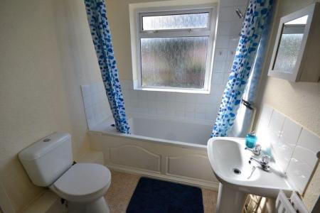 2 bedroom Property to let in Leopold Road, Leicester