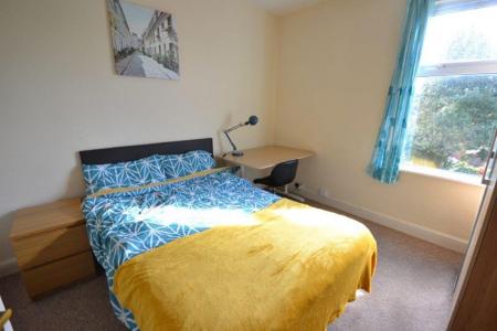 2 bedroom Property to let in Leopold Road, Leicester