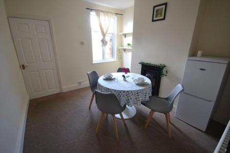 2 bedroom Property to let in Leopold Road, Leicester