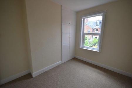 2 bedroom Property to let in Cradock Road, Leicester