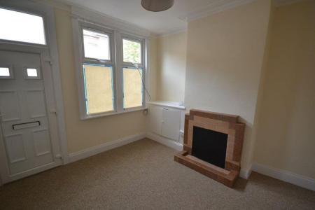 2 bedroom Property to let in Cradock Road, Leicester