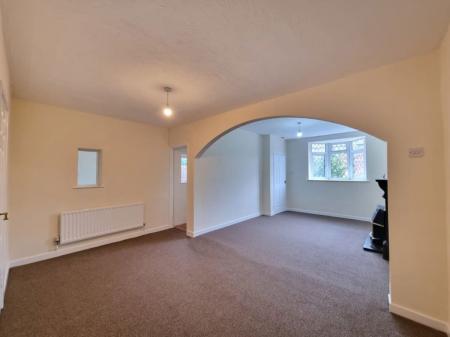 3 bedroom Property to let in Sandhurst Street, Leicester