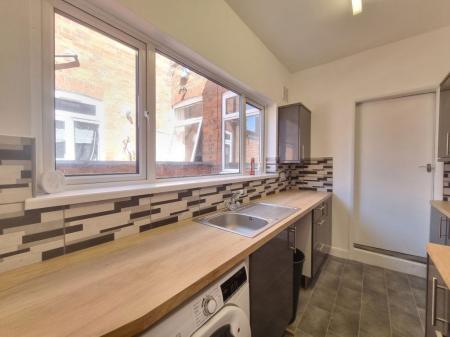 3 bedroom Property to let in St Leonards Road, Leicester