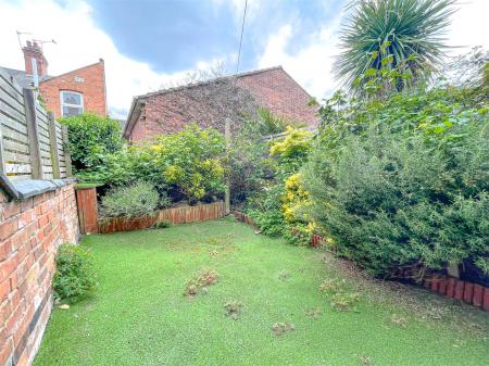 2 bedroom Terraced House for sale in Bulwer Road, Leicester