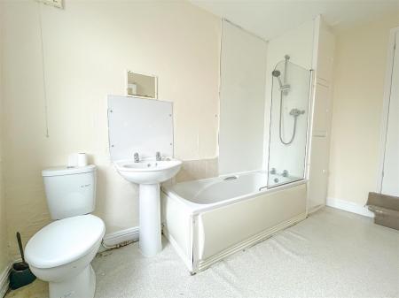 2 bedroom Terraced House for sale in Bulwer Road, Leicester