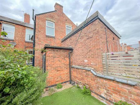 2 bedroom Terraced House for sale in Bulwer Road, Leicester