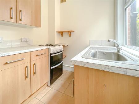 2 bedroom Terraced House for sale in Bulwer Road, Leicester