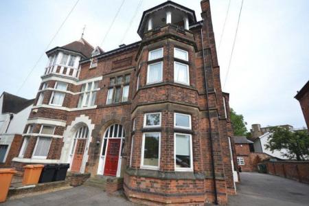 1 bedroom Property to let in Victoria Park Road, Leicester