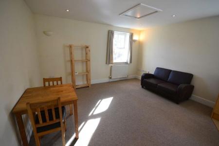 1 bedroom Property to let in Victoria Park Road, Leicester