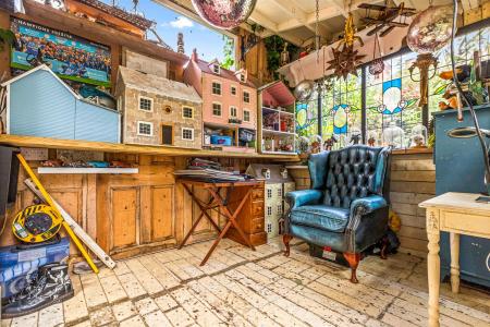 3 bedroom Terraced House for sale in Knighton Fields Road West, Leicester