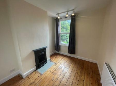 2 bedroom Property to let in Avenue Road Extension, Leicester