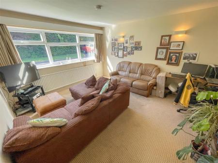 1 bedroom Flat for sale in Stoneygate, Leicester, LE2 1RD