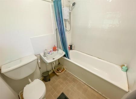 1 bedroom Flat for sale in Stoneygate, Leicester, LE2 1RD
