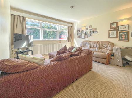 1 bedroom Flat for sale in Stoneygate, Leicester, LE2 1RD