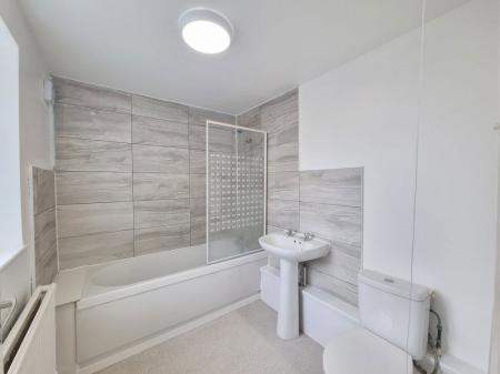 3 bedroom Property to let in Windermere Street, Leicester