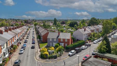 3 bedroom Semi-detached house for sale in Oakfield Road, Leicester