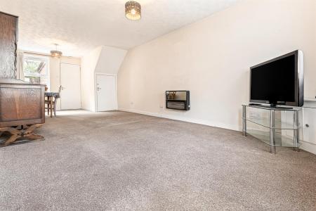 3 bedroom Terraced House for sale in Cavendish Road, Aylestone