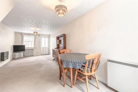 3 bedroom Terraced House for sale in Cavendish Road, Aylestone