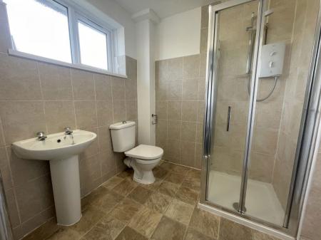 3 bedroom Property to let in Woodbank, Leicester