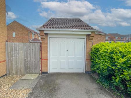 3 bedroom Link detached house for sale in Murby Way, Thorpe Astley, Leicester