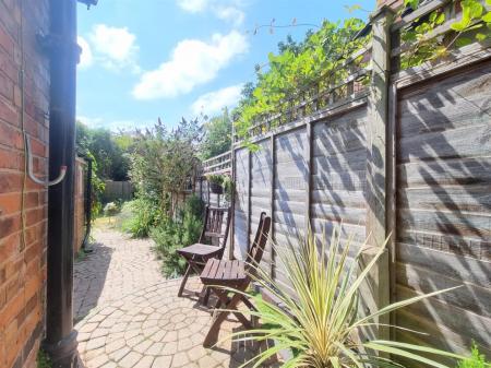 2 bedroom Terraced House for sale in Sidney Road, South Knighton, Leicester