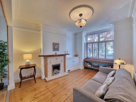 2 bedroom Terraced House for sale in Cavendish Road, Leicester