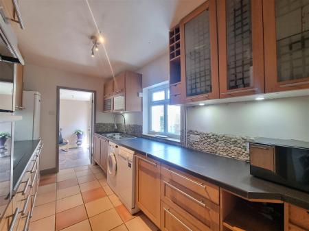 2 bedroom Terraced House for sale in Cavendish Road, Leicester
