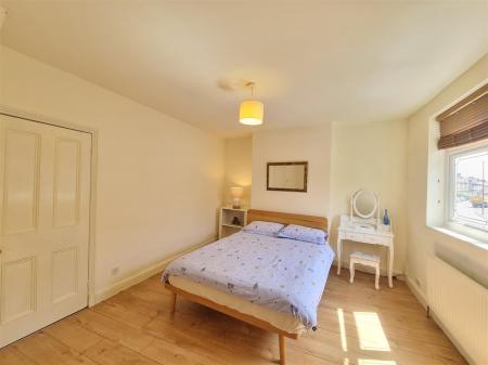 2 bedroom Terraced House for sale in Cavendish Road, Leicester
