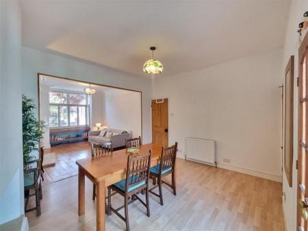 2 bedroom Terraced House for sale in Cavendish Road, Leicester