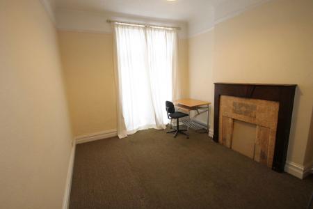 3 bedroom Property to let in Sweetbriar Road, Leicester