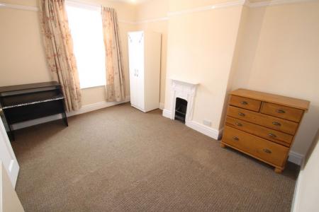 3 bedroom Property to let in Sweetbriar Road, Leicester