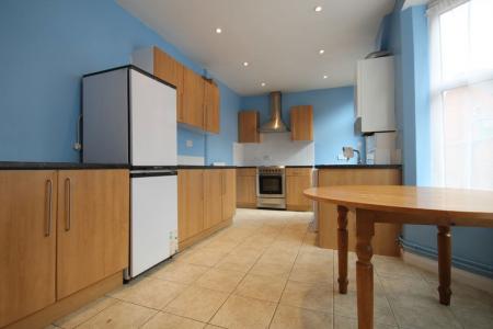 3 bedroom Property to let in Sweetbriar Road, Leicester