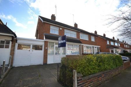 3 bedroom Property to let in Skelton Drive, Leicester