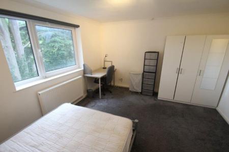 2 bedroom Property to let in Lyndhurst Court, Stoneygate, Leicester