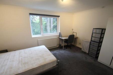 2 bedroom Property to let in Lyndhurst Court, Stoneygate, Leicester