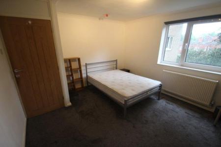 2 bedroom Property to let in Lyndhurst Court, Stoneygate, Leicester