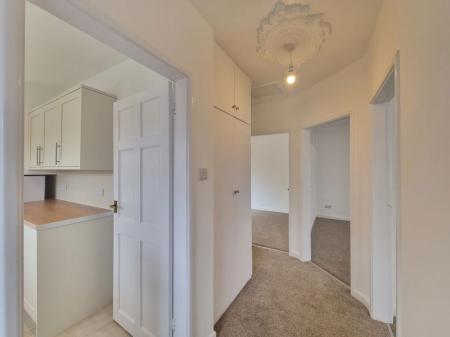 2 bedroom Property to let in Foxhunter Drive, Leicester