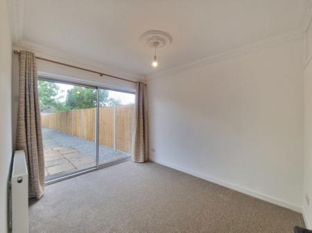 2 bedroom Property to let in Foxhunter Drive, Leicester
