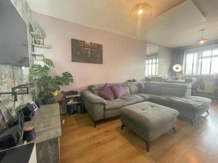 2 bedroom Detached bungalow for sale in Hatherleigh Road, Leicester